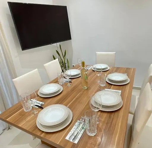 The Cosy Nest - Breakfast Lncluded
